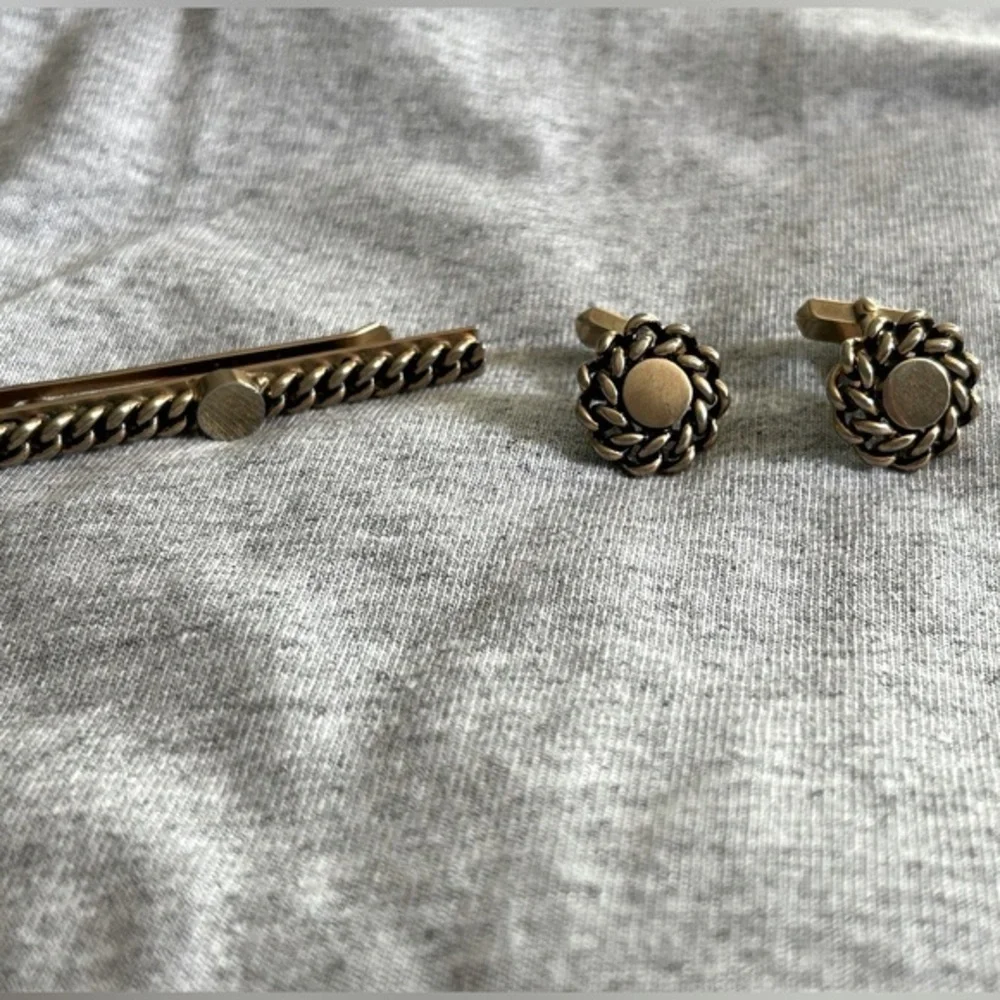 Vintage Gold-Tone Chain Accent Tie Bar and Cufflink Set - Jewelry